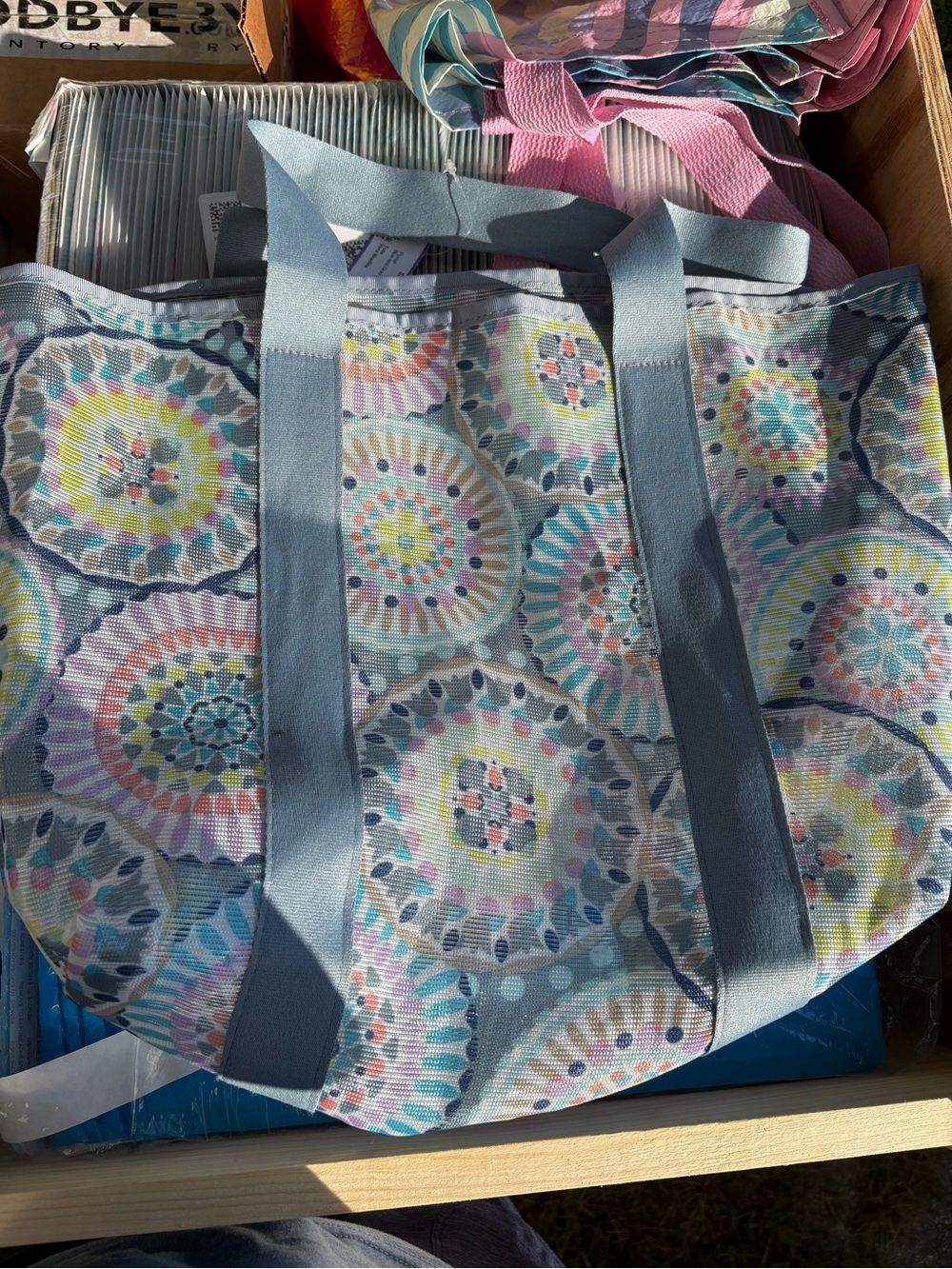 Vera Bradley tote bag
